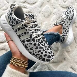 NEW Womens Size 7.5 Adidas Swift Run 22 Dalmatian  Print Lace Up Low Top Sneaker